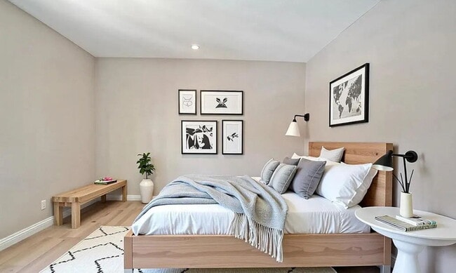 Building Photo - Welcome to this beautifully refreshed 1-be...