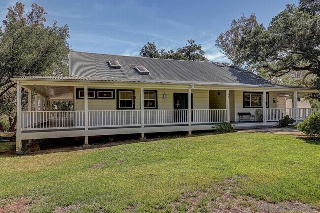 Building Photo - 22242 Little Klondike Rd