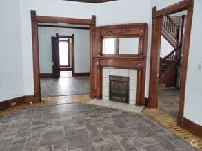 Building Photo - 328 N 3rd Ave