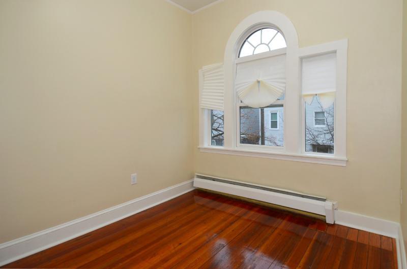 Primary Photo - 226 Havre St