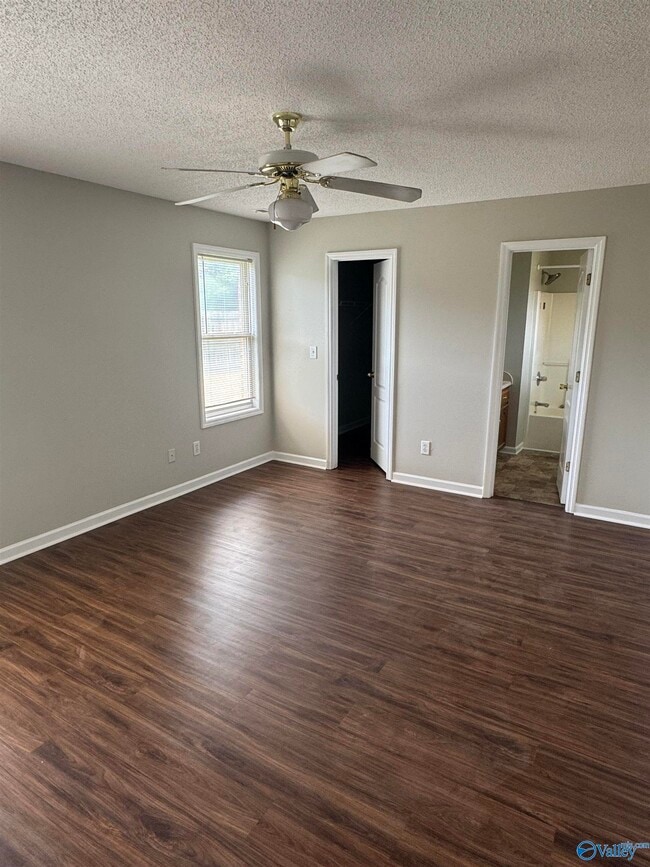 Building Photo - 126 Yellow Poplar Ln