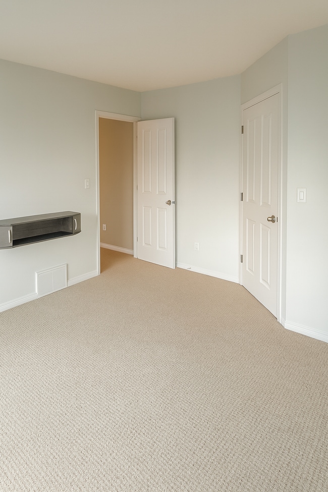 Photo du bâtiment - 1804-1804 70 St SW