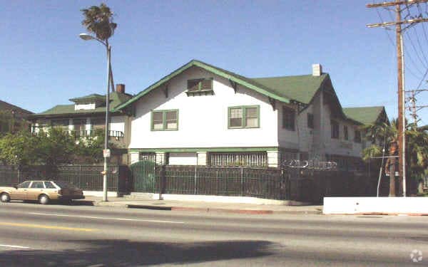Primary Photo - Hoover Town Home