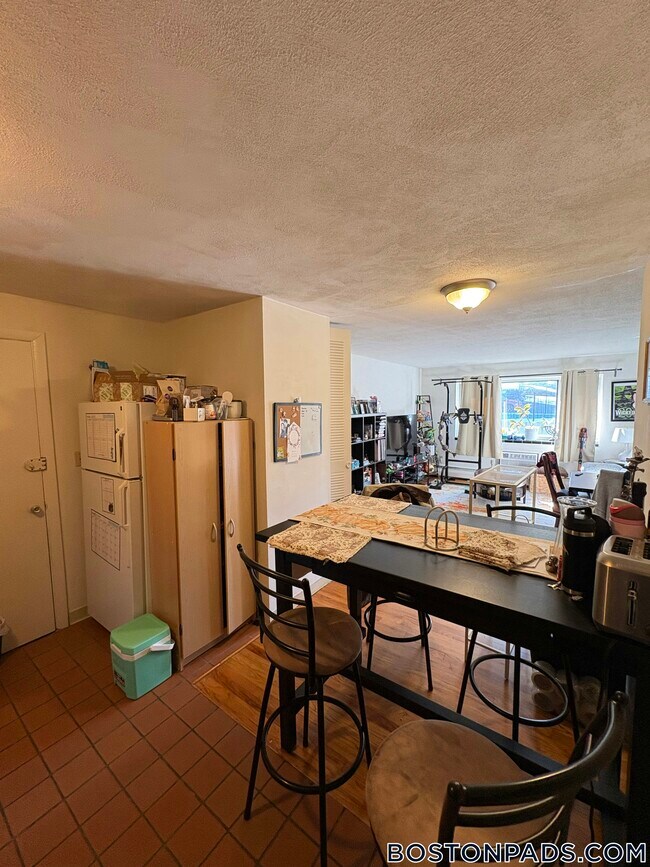 Foto del edificio - 245 Kelton St