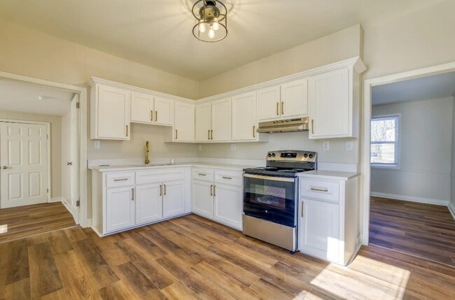 Foto del edificio - 1600 Frey Ave