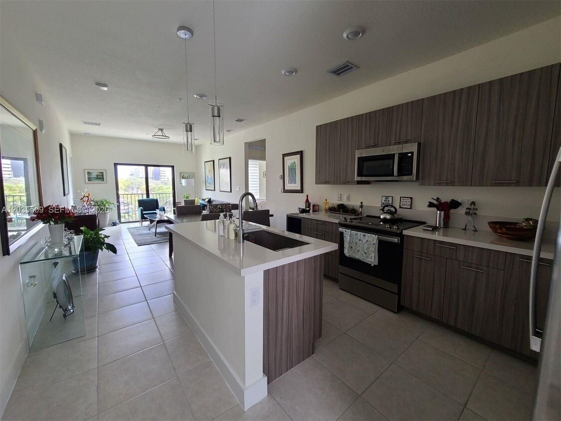 Photo - 8301 NW 41st 302 302, Doral, FL 33166