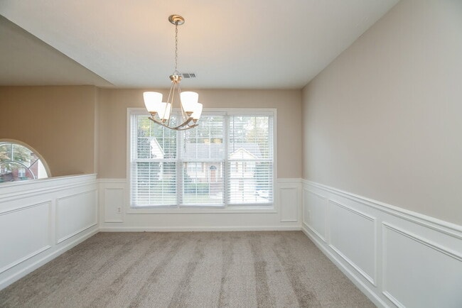 Building Photo - 341 Oak Vista Ct