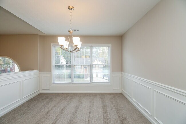 Foto del edificio - 341 Oak Vista Ct