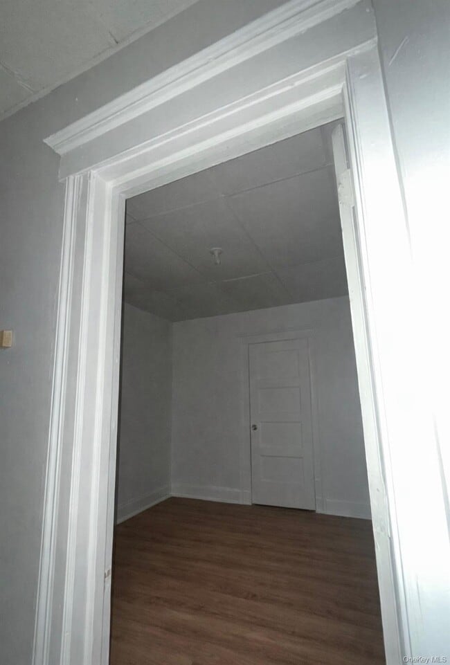 Foto del edificio - 30 E Main St