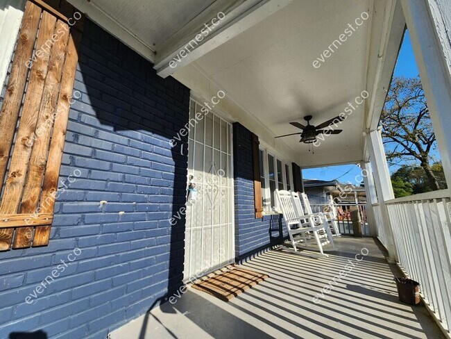 Foto del edificio - 263 Barfield Ave SW