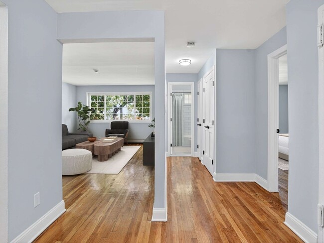 Foto del edificio - Eagle Rock Apartments at Carle Place