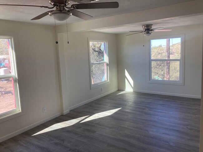 Building Photo - 51437 US-60