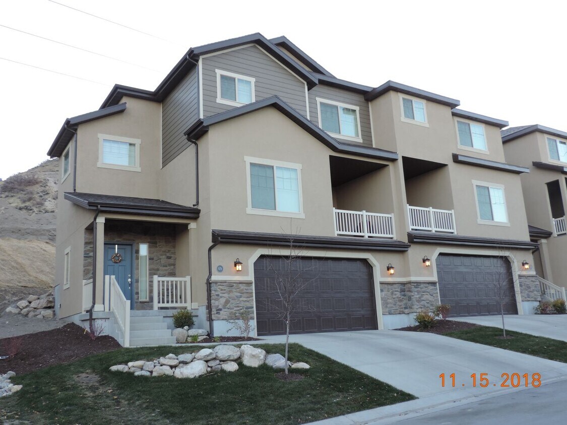 Foto principal - 3 Bed Townhome - Provo Slate Canyon