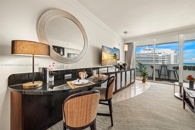 Foto del edificio - 4391 Collins Ave