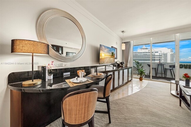 Building Photo - 4391 Collins Ave