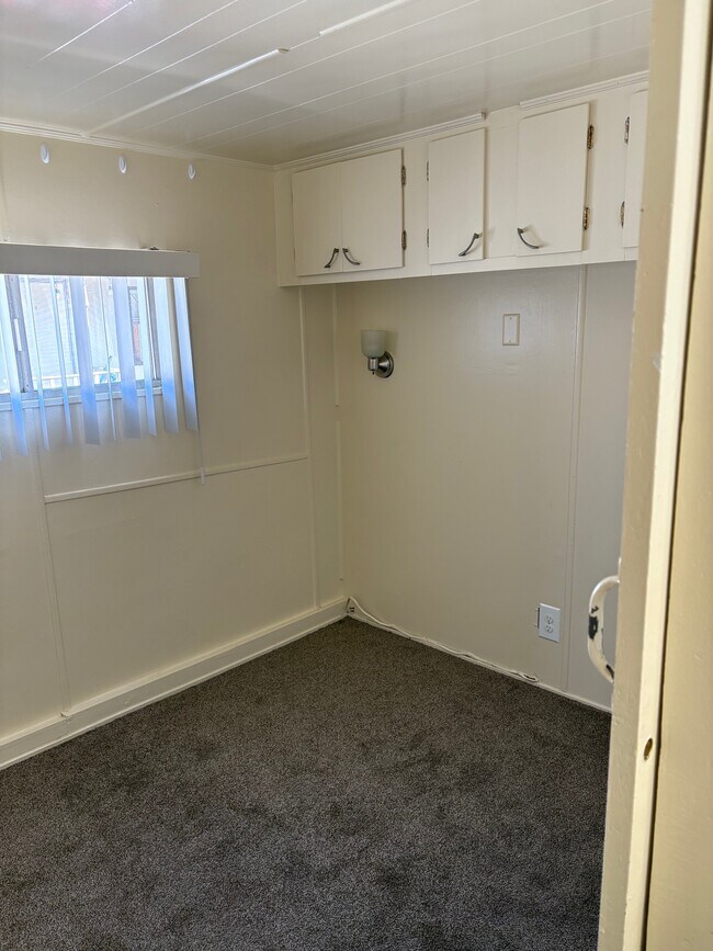 Foto del edificio - 12374 Mapleview St
