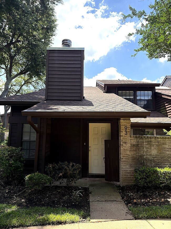 Foto del edificio - 2510 Grants Lake Blvd