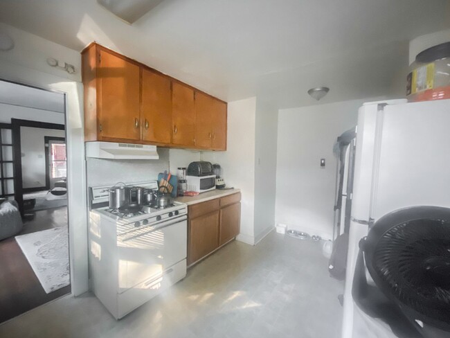 Foto del edificio - 708/710 N Chauncey Ave