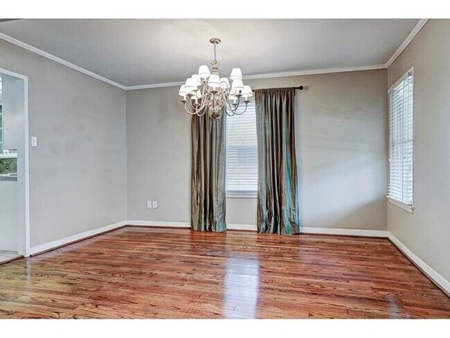 Foto del edificio - 5812 Auden St