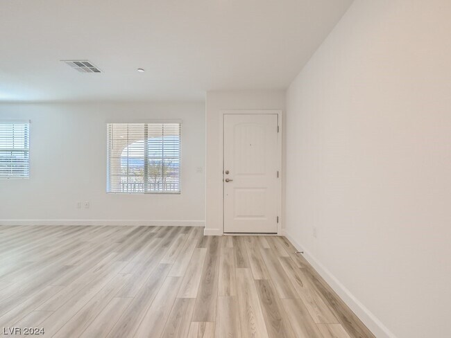 Building Photo - 823 Jigglypuff Pl