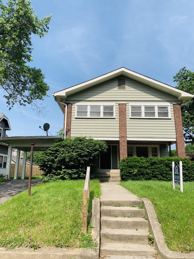 Foto del edificio - 3930 Central Ave