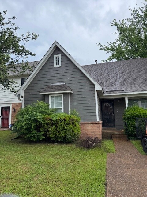 Foto principal - 5538 Oak Branch Cir N