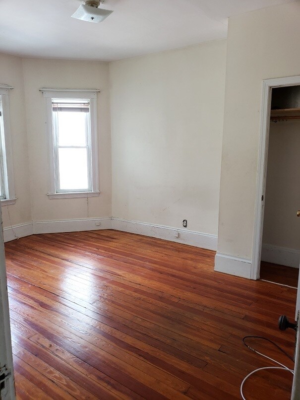 Building Photo - 348 Faneuil St
