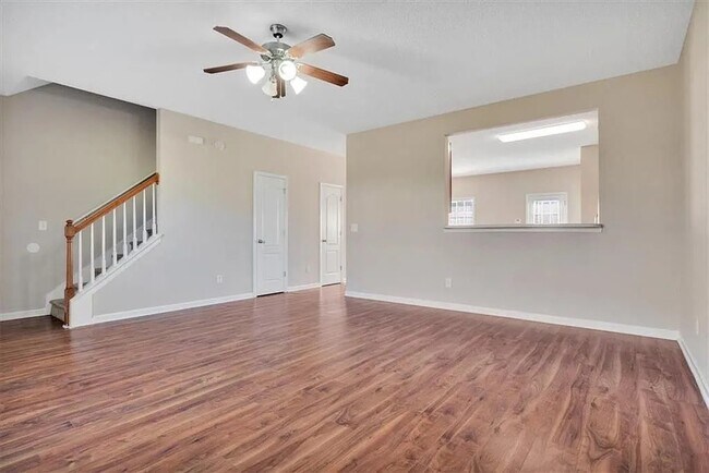 Foto del edificio - 8638 Thomas Rd