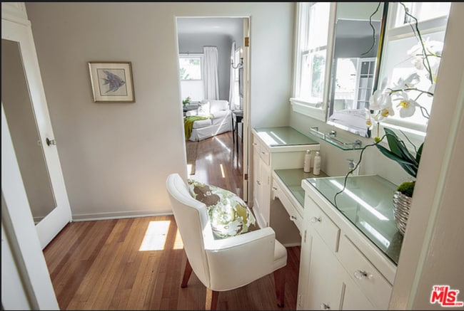 Building Photo - 148 S Orange Dr