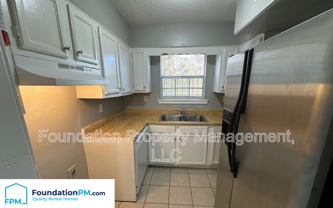 Foto del edificio - 2102 Vollintine Ave