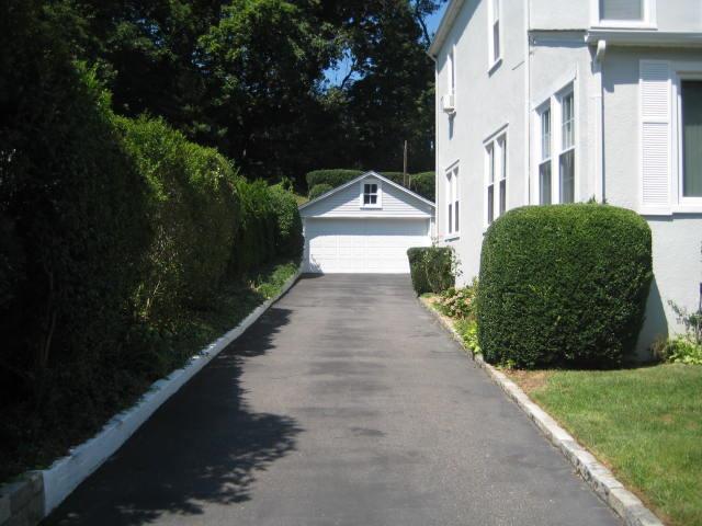 Building Photo - 68 Summers St