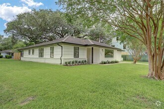 Building Photo - 2803 Conway St