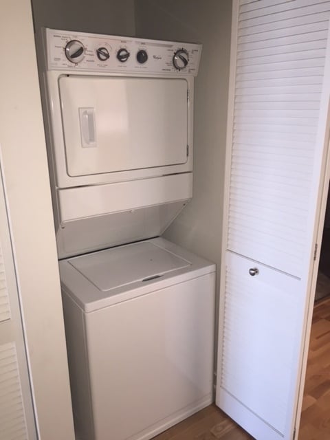 Foto del edificio - 3963 W Belmont Ave