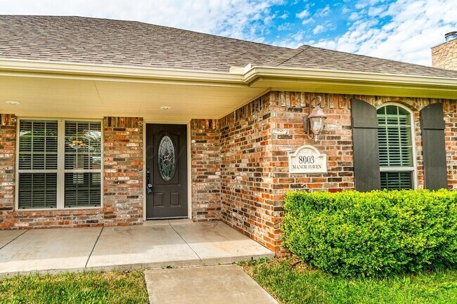 Foto del edificio - 8003 Manor Haven Ct