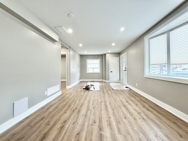 Building Photo - 53 Martin Rd