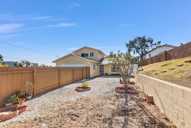 Foto del edificio - 2040 E 5th St