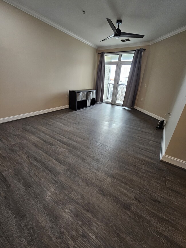 Building Photo - 1391 Pennsylvania Ave SE