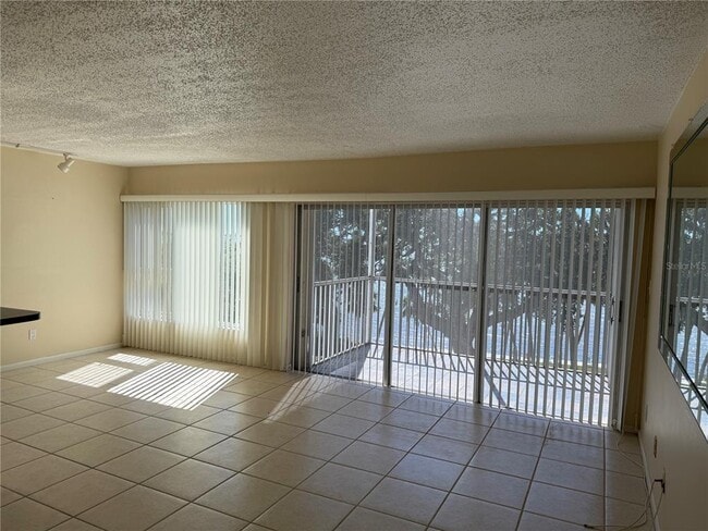 Building Photo - 1100 Imperial Dr