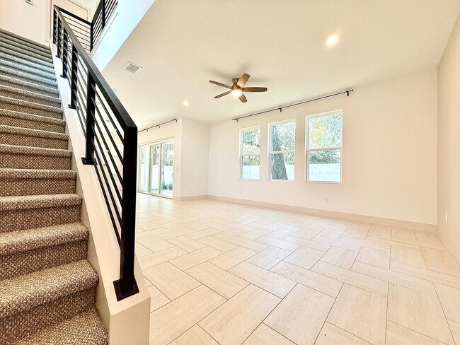 Foto del edificio - Modern comfort in College Park -sleek 3Bedroom/2.5Bath home!