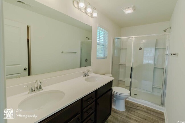 Building Photo - 115 Crescent Wy