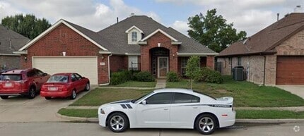 Building Photo - 6955 Deer Run Dr