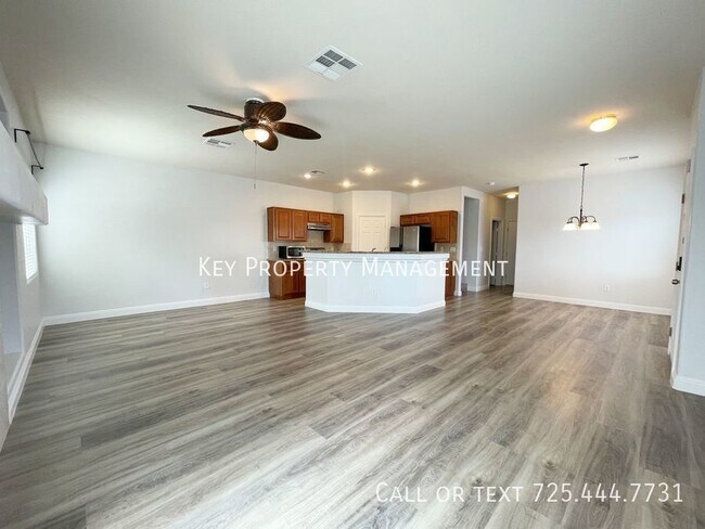 Building Photo - 3 BEDROOM 2.5 BATH TOWNHOME NEAR 95/215 WI...