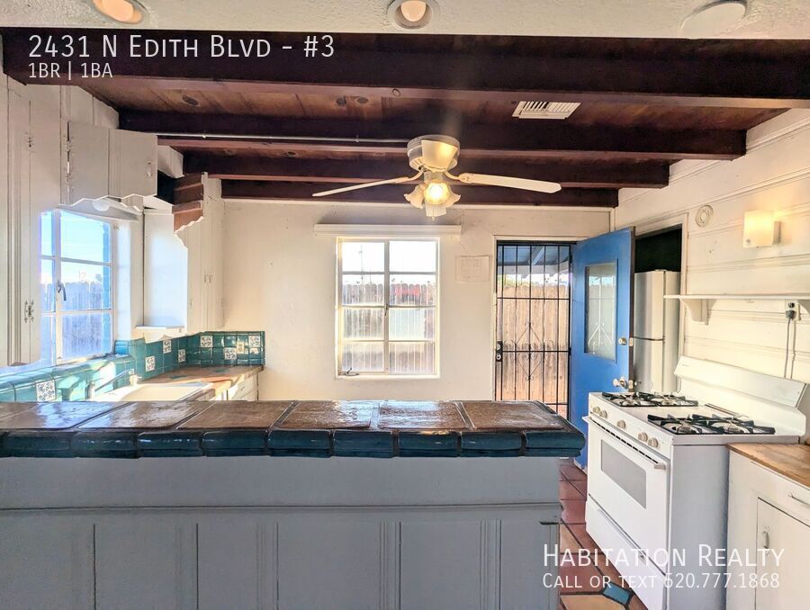Primary Photo - Adorable 1bed/1bath duplex w/ breakfast no...