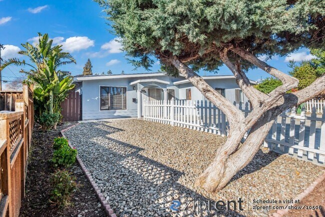 Building Photo - 1469 Jupiter Ct