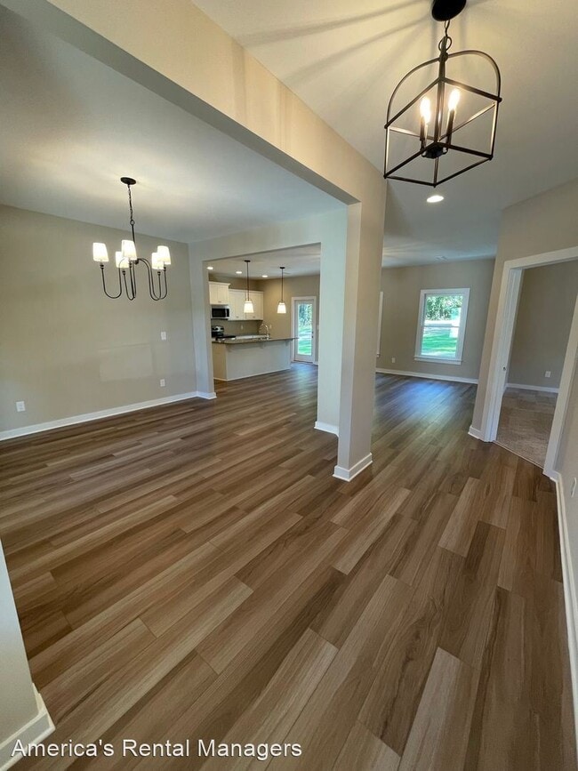 Building Photo - 4 br, 3 bath House - 29 Oak Ridge Way