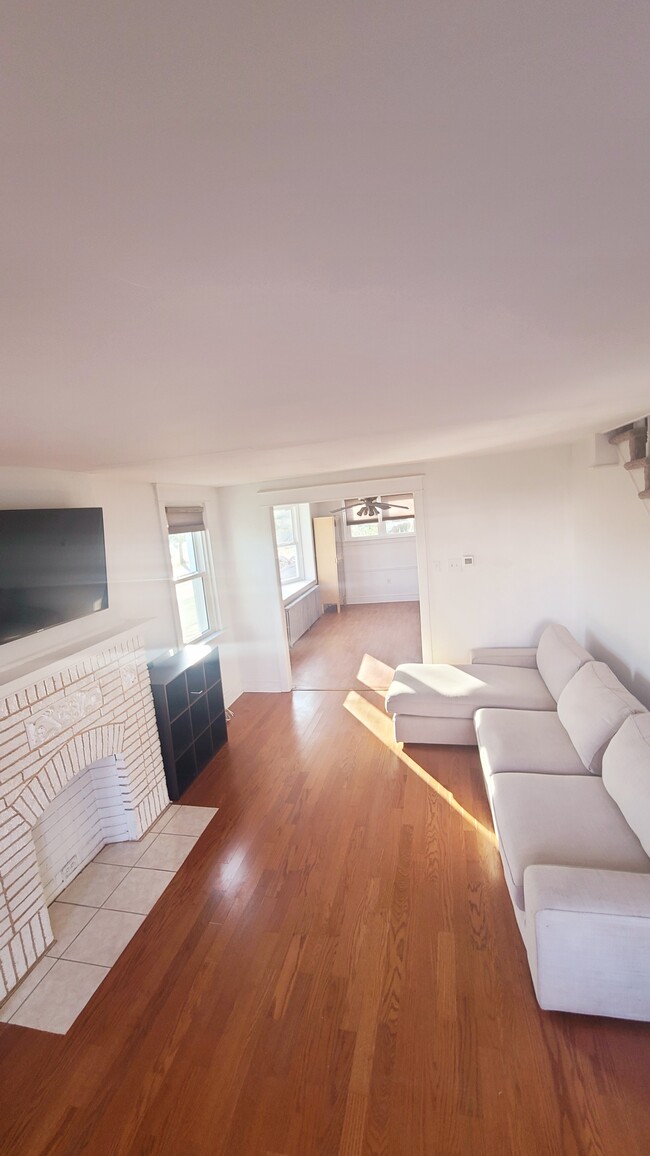Foto del edificio - 1503 E Mayland St