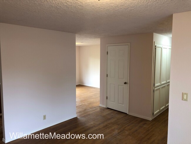 Building Photo - A Wonderfully Remodeled and Completely Upd...