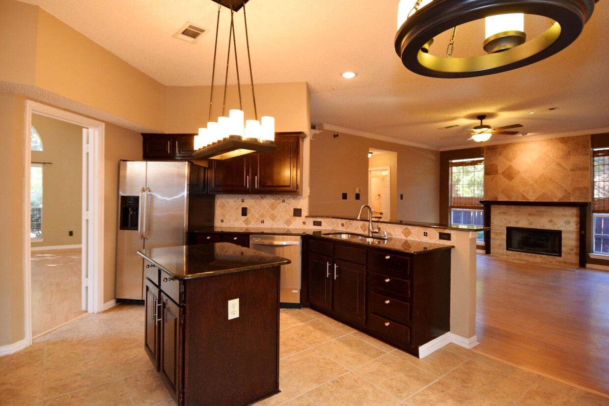 Foto principal - 100 Morning Star Ct