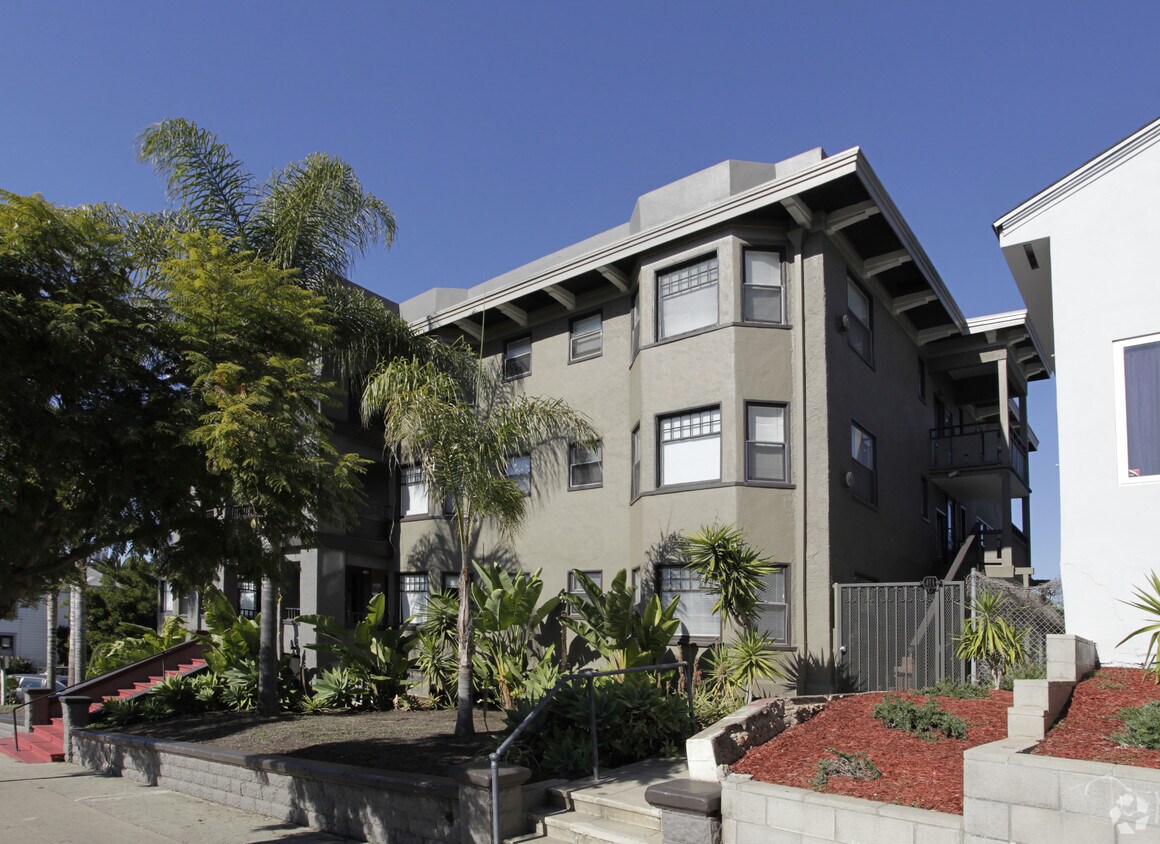 Foto del edificio - Broadway Manor Apartments