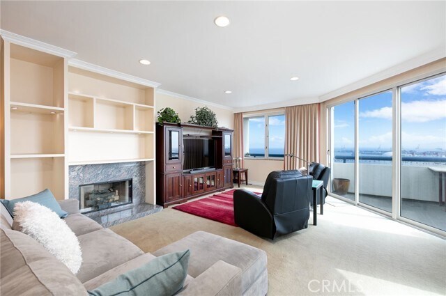 Building Photo - 525 E Seaside Way